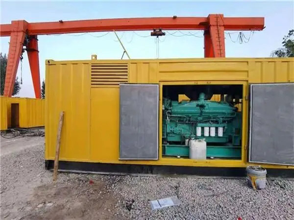 衢江冬季低温环境下，500KW发电机组应该选择什么类型的启动电瓶？